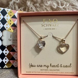 FAO Schwarz Gold Toned Heart & Soul Necklace Set